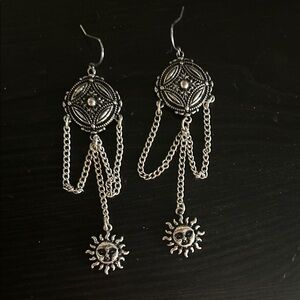 Hot Topic Silver Sun Chain Earrings